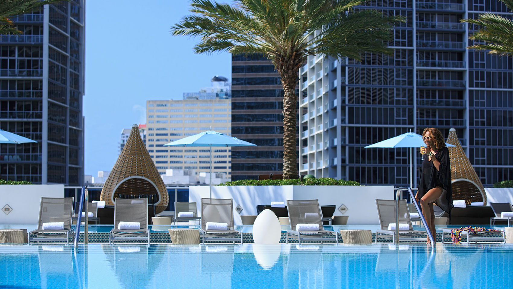 Marriott Hotels & Suites Rooftop Skyline